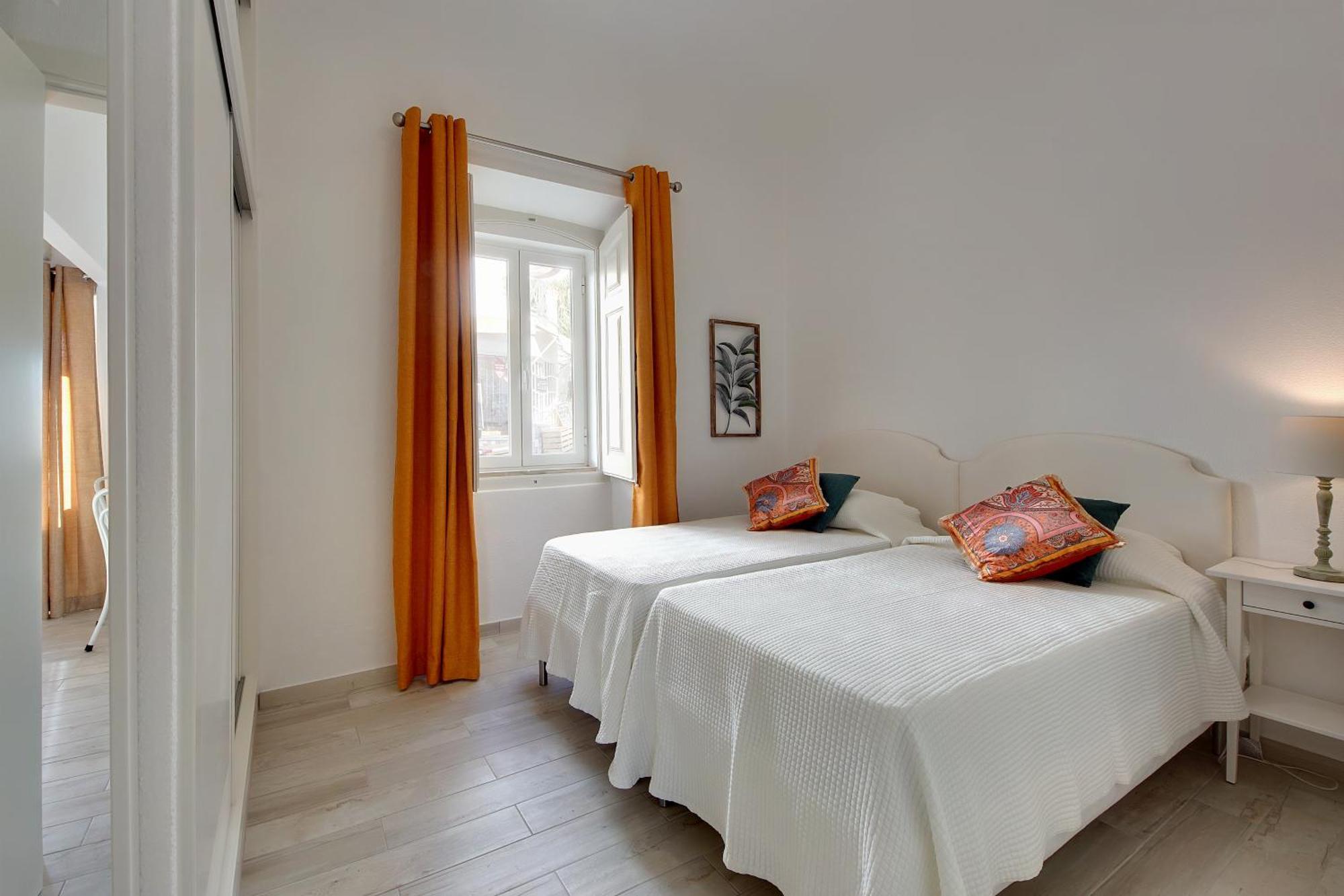 Apartamentos Tucha Albufeira Exteriör bild