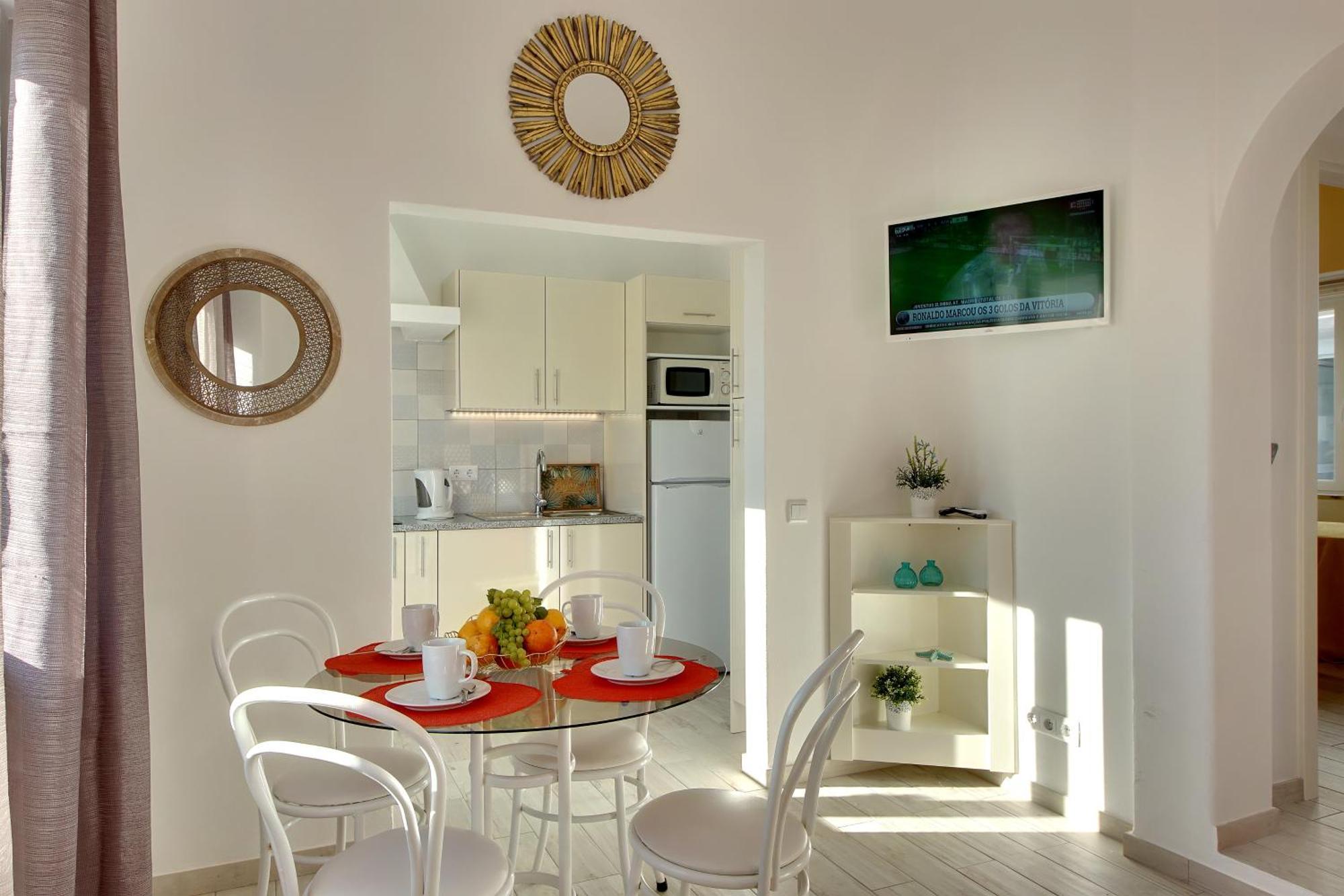 Apartamentos Tucha Albufeira Exteriör bild
